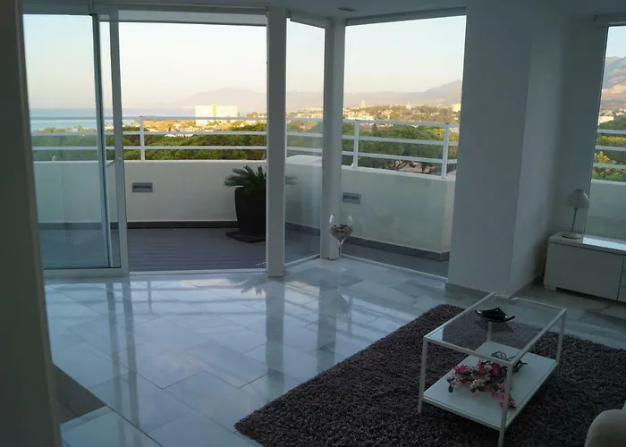 Costabella Penthouse Apartament Marbella